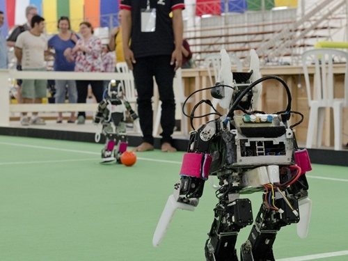 [ISSUEⅠ]금형·지능형 로봇·3D 프린팅, 제조업에 신바람 불어넣나