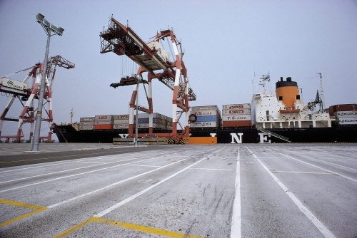 원고, 엔저 삼중고에 수출기업, 매출액 2.2%↓