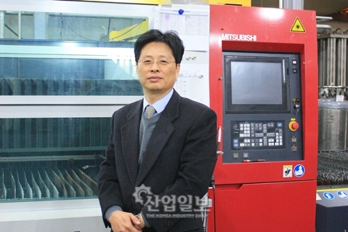 [World Best] 에이텍 조 창 주 대표, 내 손 거친 기계에 대한 ‘무한책임’