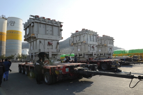 32년만의 전력시험 국가설비 수송작전 포착