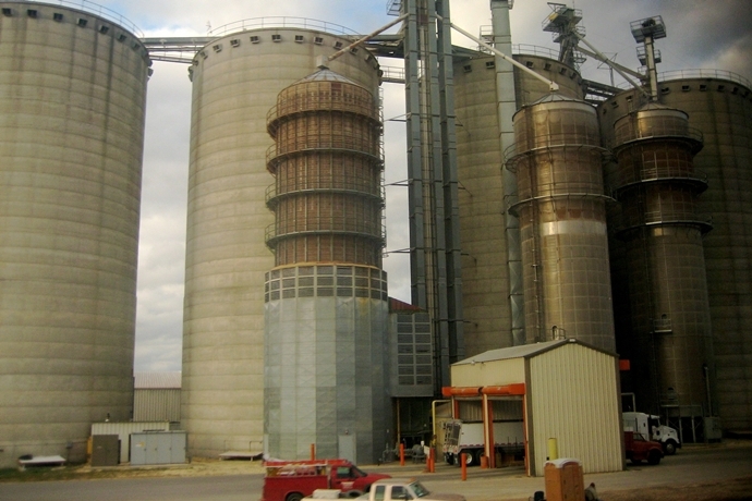 [MACHINEⅡ] 2015년 12대 주력 산업, 수출에서 활로 찾는다