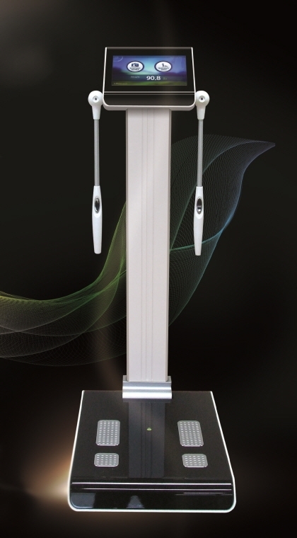 두바이 국제의료기기 전시회에 등장한 차세대 성분분석기