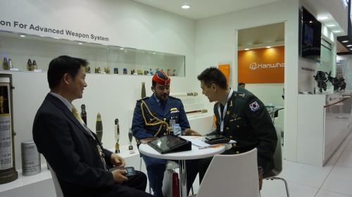 한화, 2015 IDEX서 첨단 기술력 선보여