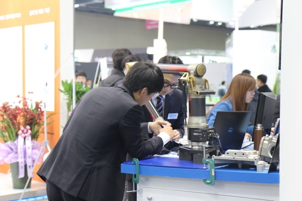 한국델켐, 금형산업 특화 자동화 솔루션 시연