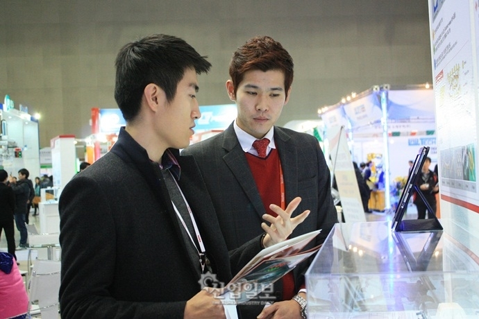 [KOPLAS 2015] IKP, 친환경 난연제 개발로 국내소재산업 밝혔다