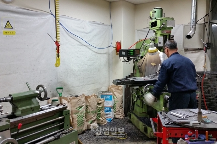 [MACHINE] 올해 산업용 기계 시장, 핵심원천기술개발에 전력투구