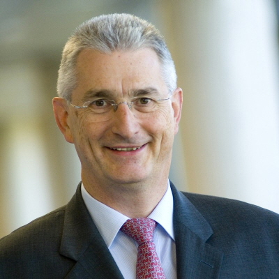 데카웨이브, 비상임이사로 다니엘호스테 선임