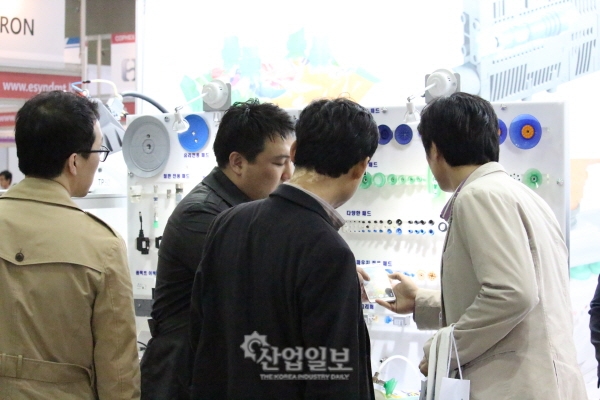 3일차 맞은 'KOREA PHARM 2015' 열기속으로