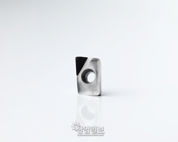 매끄러운 정삭 'Turbo 10 PCD 밀링 인서트'