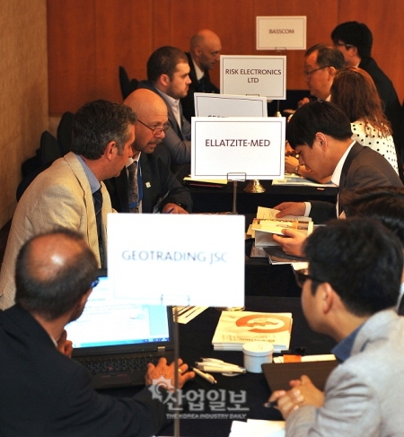 한-불가리아 산업건설용 중장비 분야 상담 활발