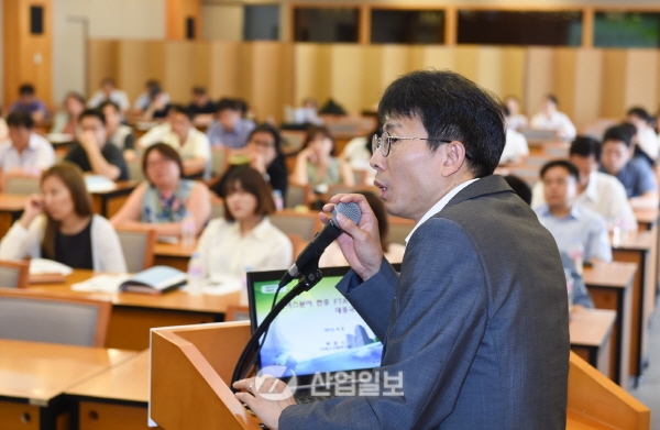 블루오션 中서비스시장 선점하라