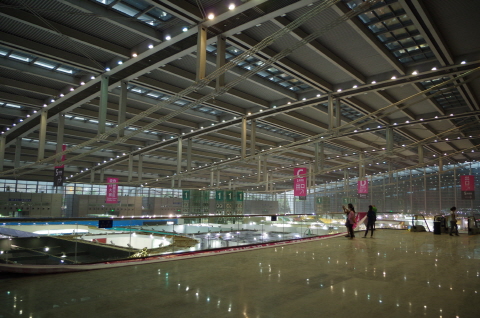 [EXHIBITION] 잘 나가던 전시회, 돌연 매각?