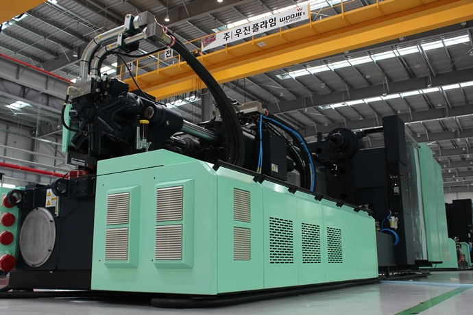 우진플라임, 집에서 손님들에게 신기술 선보인다