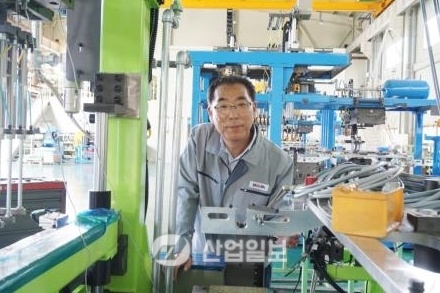 시계 분해·조립 기계에 흥미, 기술인 길 입문