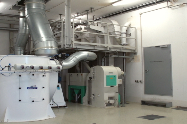 [Tech Trends]곡물 분쇄기 이송, 동력 드라이브 시스템으로