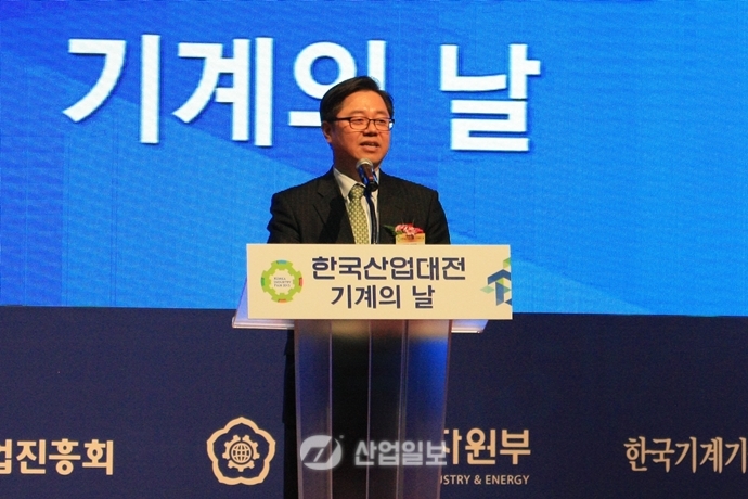 제조업 성장 “4대 개혁 중 노동개혁으로 푼다”