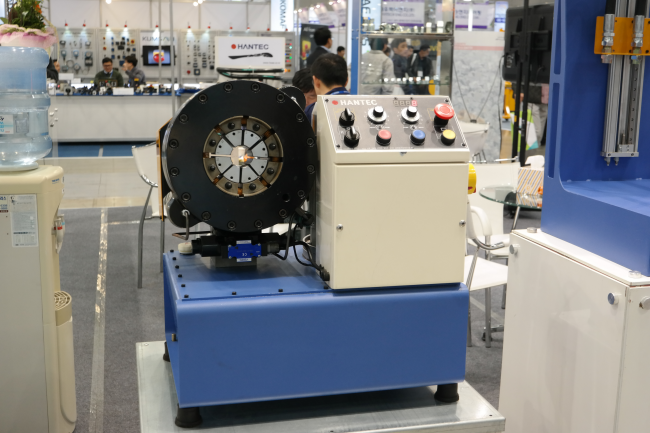 [KOMAF 2015] 한텍, 우수한 기술로 세계 시장에 뻗어간다