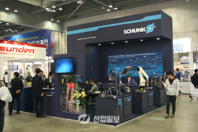 [KOMAF 2015] 슝크인텍코리아, 신속한 기술지원과 서비스 펼쳐