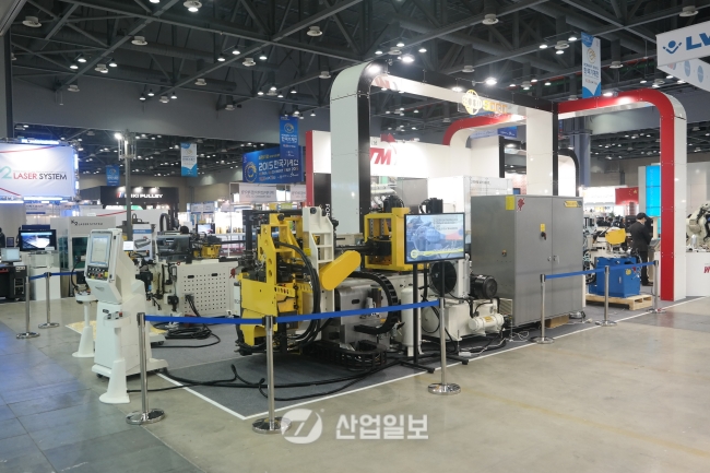 [KOMAF 2015] 더블유티엠, 파이프 기기관련 선진기술 제시