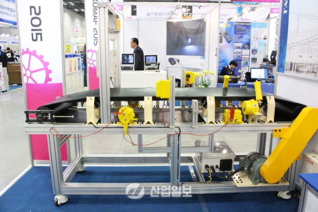 [KOMAF 2015] ㈜에프에이이, 프로정신으로 한 발 더 앞서간다