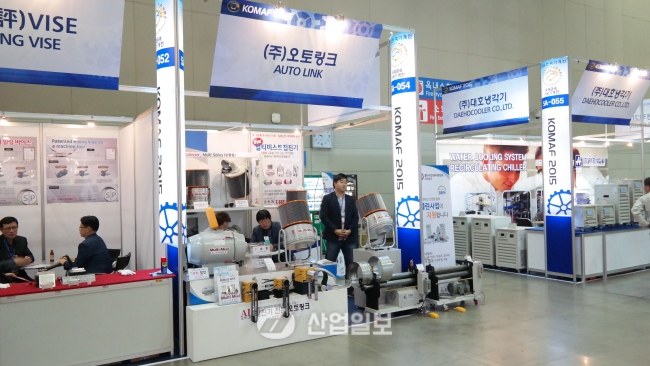 [KOMAF 2015]오토링크, 산업현장 최적화된 집진기와 오일스키머