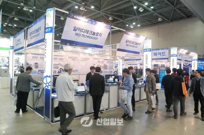 [KOMAF 2015] 알이디테크놀로지, 레이저포인터로 정확한 마킹 실현