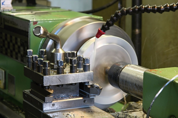 [12월 기계장터] 범용선반, 거래건수와 금액 모두 상위권에 이름 올려