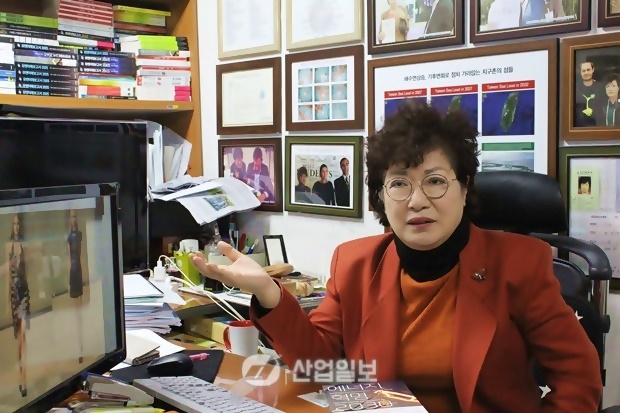 [김현지 기자의 아웃사이더] 제조업의 소멸 그리고 부활