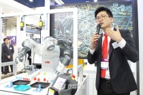 산업용 로봇의 해시태그 ‘친근성 · 편리성 · 안전성’