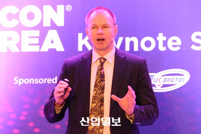 자동차 산업 혁신, 반도체 없으면 도태된다