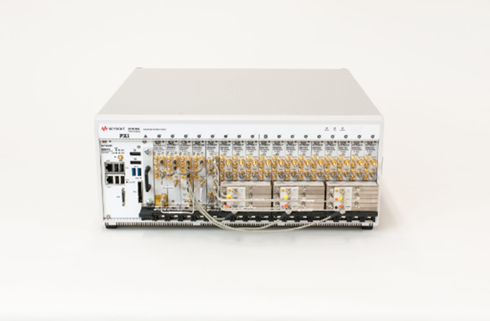 빠른 속도로 24포트까지 구성 가능한 네트워크 분석기