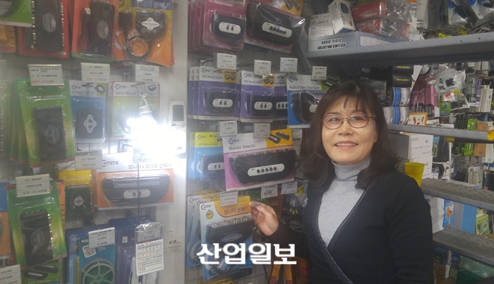 [산업인 24시] 최저 단가 보장해줘야 유통업체 숨통 트인다