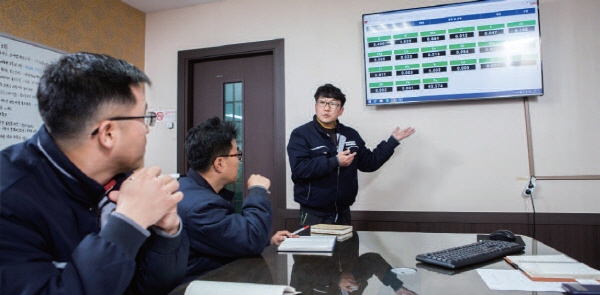 [제조업 혁신, 스마트공장] ③어려울수록 변화 두려워 않는다