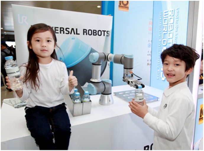 [Robot] 물 권하고, 선글라스 골라주고... 협업로봇은 진화 中