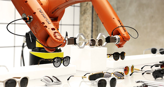 [Robot] 물 권하고, 선글라스 골라주고... 협업로봇은 진화 中