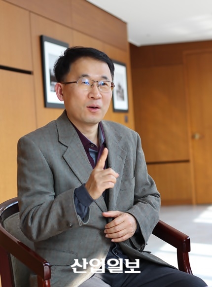 [김현지 기자의 아웃사이더] 서울시, 새는 에너지 잡는다①