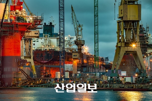 조선 업계, 일감 부족으로 비상 경영 돌입