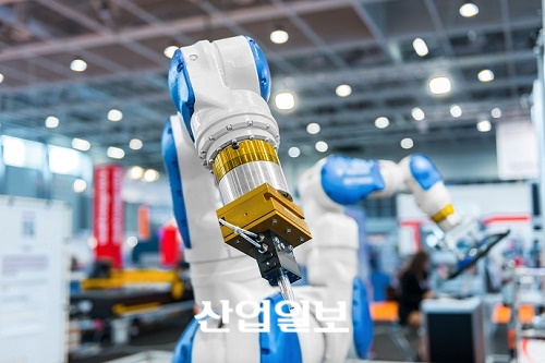 중국 충칭시 로봇스마트장비산업협회 설립