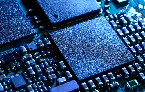 카덴스와 ARM 협력해 최신 CPU와 ARM 개발