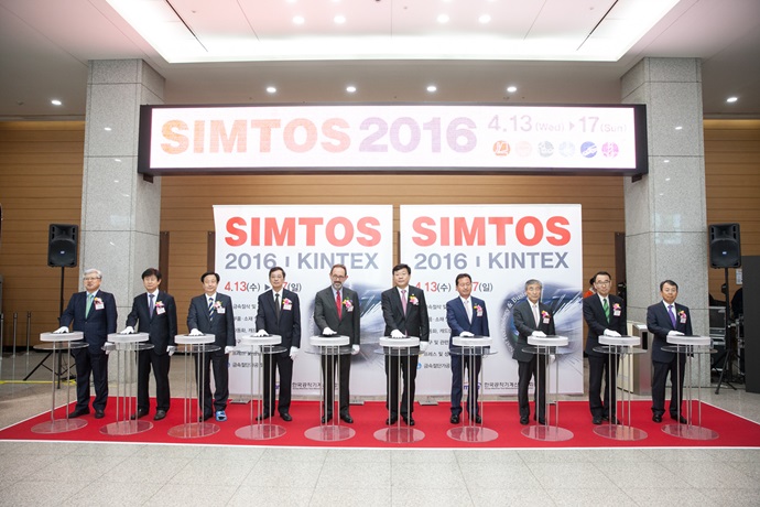 SIMTOS 2018, '일요일은 쉽니다‘