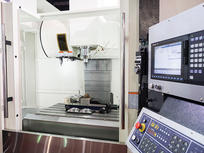 공작기계, 두산공작기계·현대위아·화천기계 ‘3파전’
