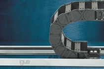 이구스, e체인용 서포트트레이 개발