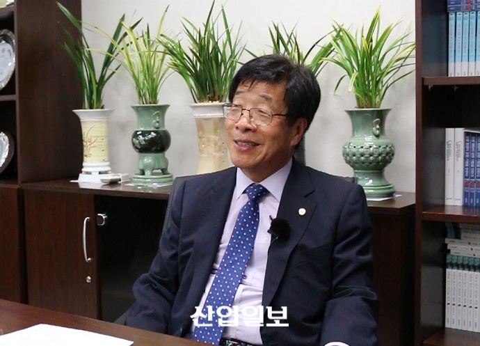 [INDUSTRY INSIDE] 철강 수요 감소 지금부터 대비해야