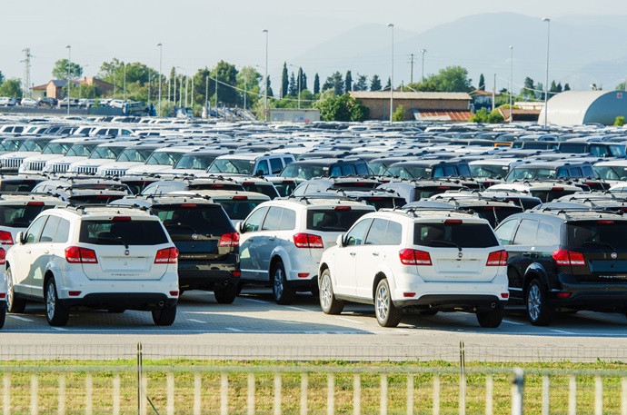 요르단 상인들의 반발, ‘얼어붙은 중고차 시장’