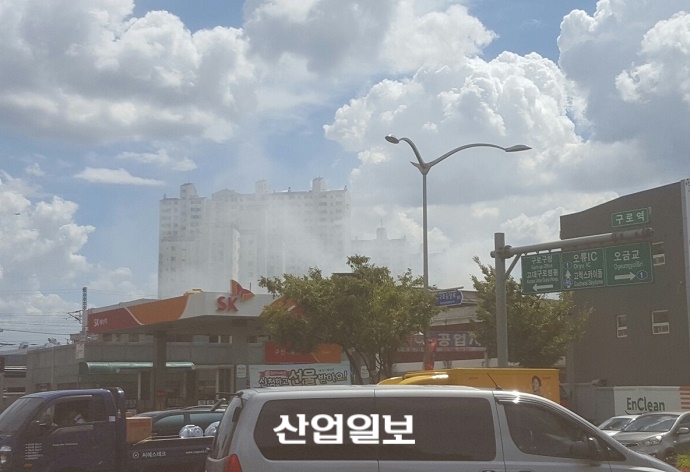 [속보] 구로역 인근 화재 발생