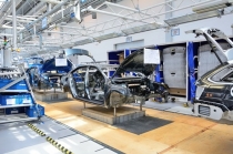 프랑스, 이란 잡기 위해 생산기지 구축