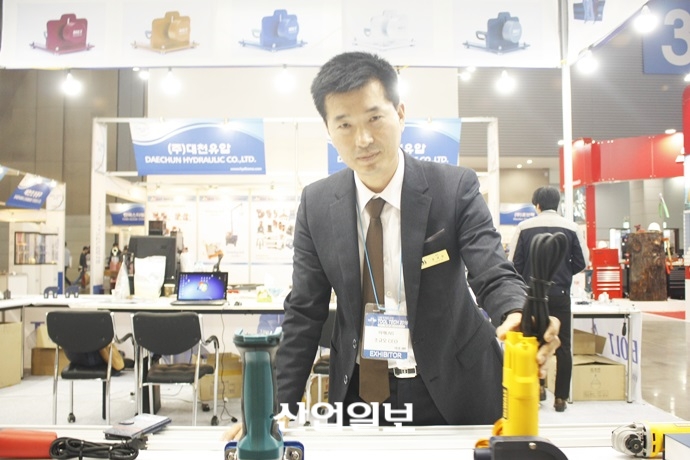 미래LNS, 'BOLT' 새긴 그라인더가이드로 시장 공략