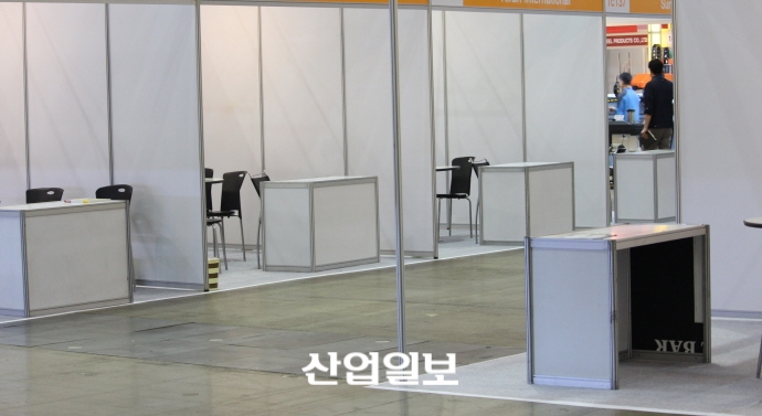 “전시회 전문가는 있었지만 산업전문가는 없었다”