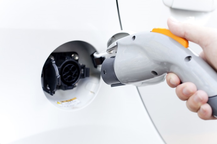 독일, 전기차 정책으로 산업 구조 변화 전망