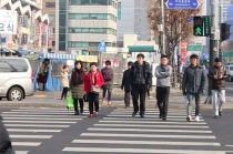 [동영상 뉴스] 설날 민족대이동 시작 '경제 어려워도 선물은 가득'